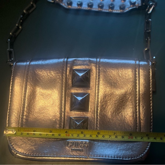 Metallic studded GUESS purse 👜 - Picture 10 of 10